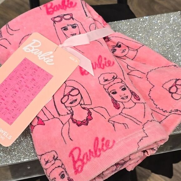 Barbie Can Be Barbie 2-PK Hand Towels - Picture 6 of 7